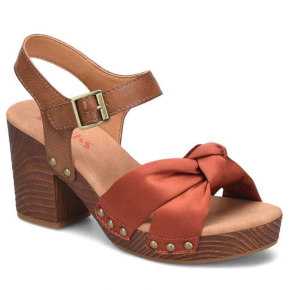 KorkEase Shoes Nwt Korks By Korkease Natalia Knot Chunky Block